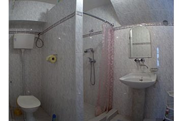 Slowakije Chata Partizánska Ľupča, Exterieur